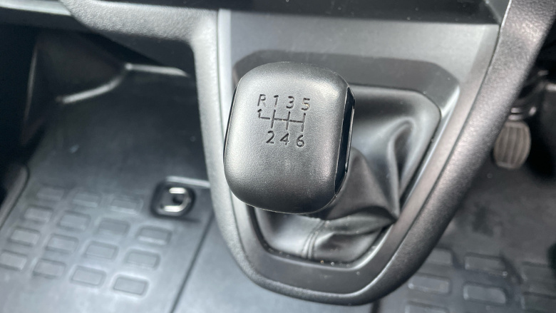 Vauxhall Vivaro L2 Diesel 1.5 Turbo D 120 Pro H1 Van